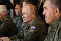 Rusia dan Belarus baru-baru ini menggelar latihan militer gabungan besar bernama Zapad-2025 yang termasuk simulasi penggunaan senjata nuklir taktis, memicu kepanikan di kalangan negara anggota NATO.
