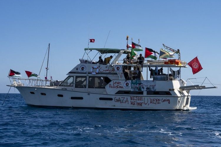 Pasukan angkatan laut Israel berhasil menghentikan rombongan kapal bantuan Global Sumud Flotilla yang menuju Gaza,