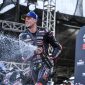 Dalam dunia MotoGP yang penuh persaingan sengit, Aprilia Racing muncul sebagai penantang serius bagi raksasa Italia, Ducati,