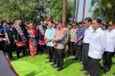 Dalam upaya memperkuat ketahanan pangan nasional, Wakil Presiden Gibran Rakabuming Raka memimpin kegiatan Penanaman Jagung Serentak Kuartal IV di Desa Bantar Panjang,