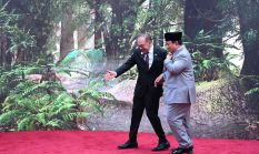 Prabowo-Anwar, Pertemuan Hangat di Puncak Keketuaan Malaysia