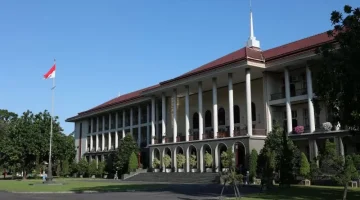 Dalam dinamika pemerintahan modern, kolaborasi antara dunia akademik dan eksekutif menjadi semakin krusial.