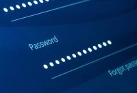 Setiap tahun, jutaan akun diretas hanya karena satu alasan sederhana: password lemah. Menurut laporan SplashData dan NordPass edisi 2025,