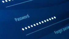 Setiap tahun, jutaan akun diretas hanya karena satu alasan sederhana: password lemah. Menurut laporan SplashData dan NordPass edisi 2025,