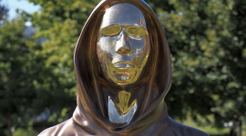 Pasar kripto kembali berguncang. Harga Bitcoin (BTC) yang sempat menyentuh puncak $126.296 pada 6 Oktober 2025,