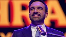 Di tengah hiruk-pikuk politik Amerika Serikat yang semakin terpolarisasi, kemenangan Zohran Mamdani dalam pemilihan Wali Kota New York pada 4 November 2025