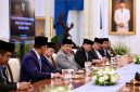 Presiden Prabowo Subianto menunjukkan komitmen kuatnya terhadap reformasi institusi kepolisian dengan meresmikan Komisi Percepatan Reformasi Kepolisian Negara Republik Indonesia (Polri) pada Jumat (7/11/2025) kemarin.