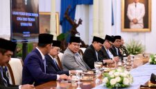 Presiden Prabowo Subianto menunjukkan komitmen kuatnya terhadap reformasi institusi kepolisian dengan meresmikan Komisi Percepatan Reformasi Kepolisian Negara Republik Indonesia (Polri) pada Jumat (7/11/2025) kemarin.