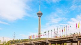 Di tengah gejolak ekonomi Iran yang semakin parah akibat sanksi internasional dan inflasi melonjak, sebuah kasus penipuan investasi raksasa akhirnya mencapai klimaks tragis.