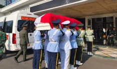 Penghormatan Terakhir untuk Juwono Sudarsono, Jenazah Mantan Menhan Disemayamkan di Kementerian Pertahanan