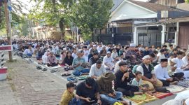 Suasana khidmat dan penuh kekhusyukan menyelimuti pelaksanaan Shalat Idul Fitri 1 Syawal 1447 H di wilayah Cengkareng, Jakarta Barat.