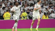 Pertandingan El Derbi Madrileño edisi terbaru di Estadio Santiago Bernabéu berakhir dengan kemenangan tipis Real Madrid 3-2 atas Atletico Madrid pada laga pekan ke-29 La Liga 2025/2026.
