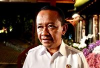 Presiden Prabowo Subianto memberikan instruksi tegas kepada Menteri Energi dan Sumber Daya Mineral (ESDM),