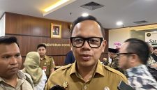 Wakil Menteri Dalam Negeri (Wamendagri) menegaskan kembali pentingnya penerapan Work From Home (WFH) setiap hari Jumat.