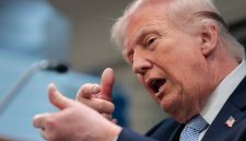 Paus Leo XIV kembali menjadi sorotan dunia internasional setelah secara konsisten menyampaikan pesan-pesan damai dan antiperang di tengah berbagai konflik global yang sedang berlangsung.