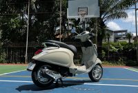 Vespa Primavera 180 terus menjadi salah satu skutik premium paling diminati di Indonesia. Dengan desain klasik yang ikonik.