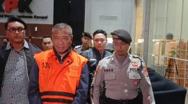 Seorang bupati di Tulungagung, Jawa Timur, menjadi sorotan publik setelah terungkap melakukan praktik pemerasan terhadap anak buahnya sendiri.