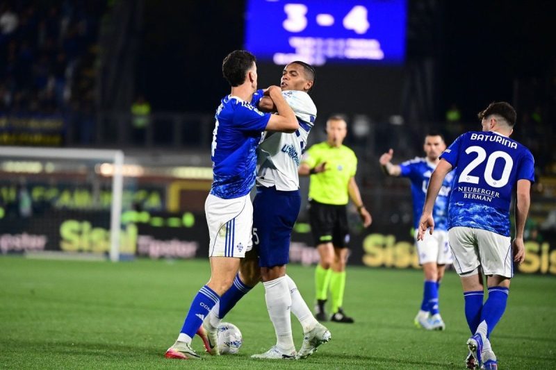 Inter Milan berhasil meraih kemenangan dramatis dengan skor 4-3 atas Como dalam pertandingan seru Serie A pada pekan ke-32 musim 2025/2026.