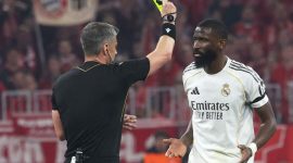 Bayern Munchen berhasil meraih kemenangan dramatis dengan skor 4-3 atas Real Madrid dalam pertandingan leg pertama perempat final Liga.