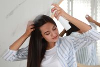 Hairspray merupakan salah satu produk penata rambut yang paling populer dan banyak digunakan, baik oleh wanita maupun pria. Namun,