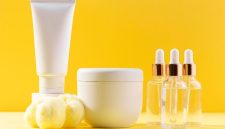 Merkuri (mercury) sering kali menjadi bahan “ajaib” yang ditambahkan pada produk skincare, terutama krim pemutih wajah.