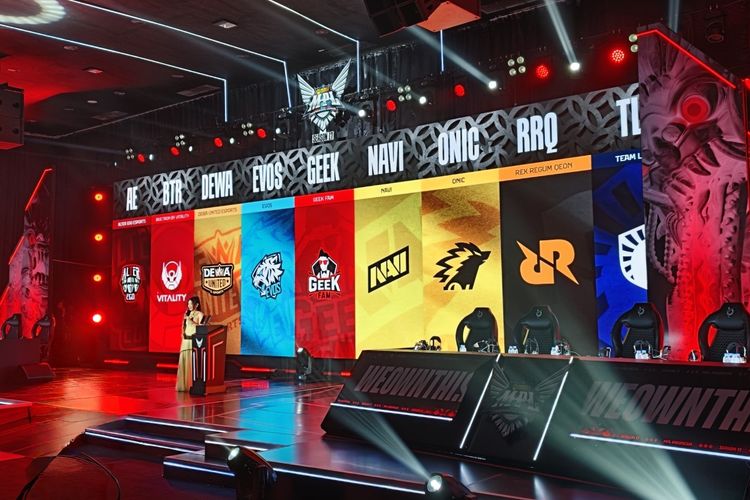 Kompetisi Mobile Legends Professional League Indonesia Season 17 (MPL ID S17) memasuki fase yang semakin menegangkan.