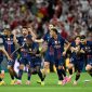 Paris Saint-Germain berhasil mempertahankan gelar juara UEFA Champions League musim ini setelah mengalahkan Arsenal dengan skor 1-1 dalam waktu normal,