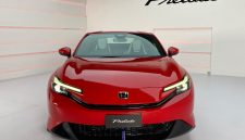 Sebuah unit Honda Prelude generasi kelima (1997–2001) berhasil terjual dengan harga fantastis mencapai Rp1,4 miliar.