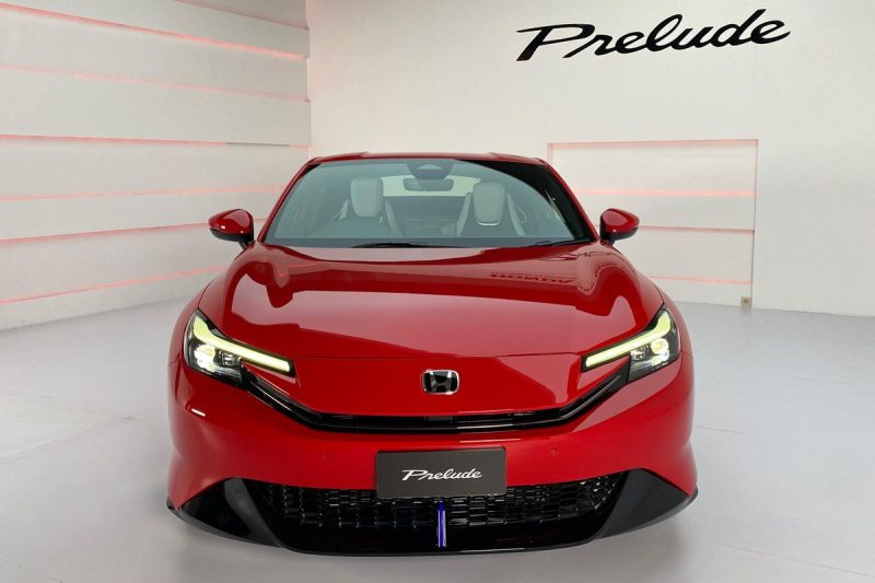 Sebuah unit Honda Prelude generasi kelima (1997–2001) berhasil terjual dengan harga fantastis mencapai Rp1,4 miliar.