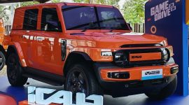 iCAR V23 merupakan SUV listrik bergaya boxy yang sedang naik daun di Indonesia. Dengan desain retro-modern, kemampuan off-road yang mumpuni,