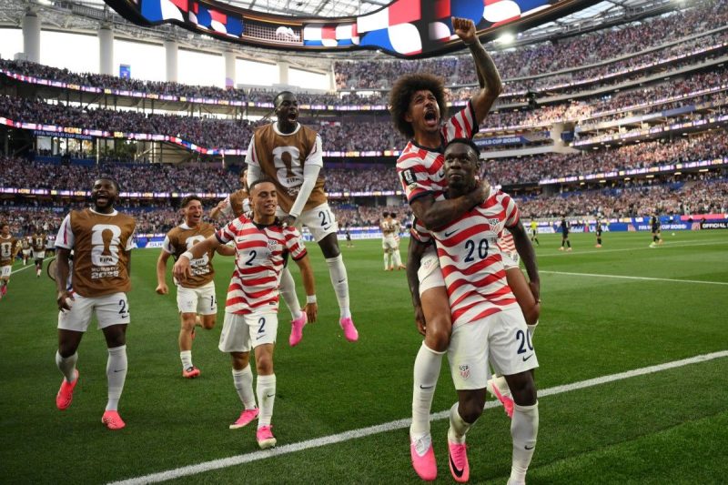 Tim Nasional Amerika Serikat (USMNT) memulai kampanye Piala Dunia 2026 di kandang sendiri dengan kemenangan meyakinkan.