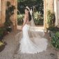 Penyanyi global Dua Lipa kembali menjadi sorotan dunia setelah merilis foto pernikahannya dengan aktor Inggris Callum Turner.