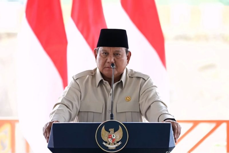 Presiden Prabowo Subianto kembali menyampaikan pesan tegas kepada seluruh pejabat dan aparat negara. Dalam beberapa kesempatan,