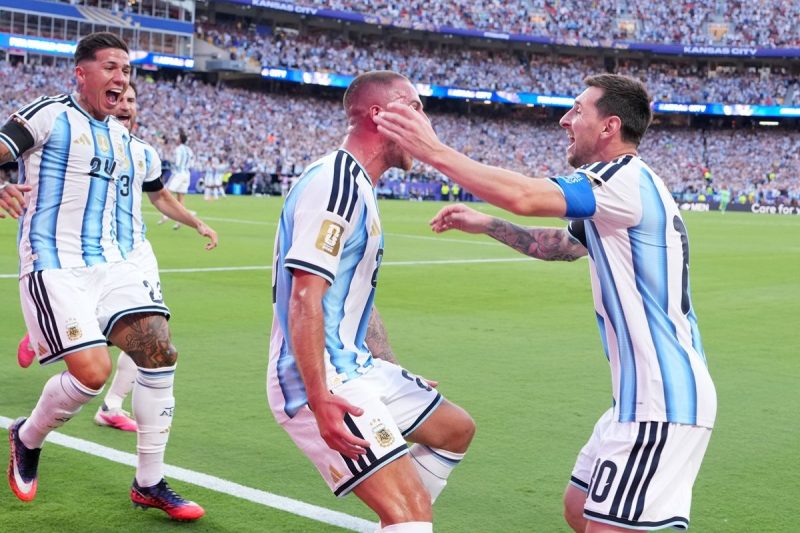 Argentina berhasil melaju ke babak selanjutnya setelah mengalahkan Swiss dalam pertandingan yang penuh tensi.