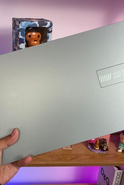 Saya Coba Asus Vivobook Go 14, Laptop Ganteng dengan Port Lengkap untuk Pelajar