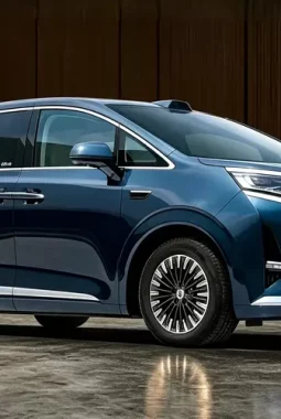 Denza Luncurkan D9 PHEV Varian Murah, Harga Lebih Terjangkau untuk Pasar Indonesia
