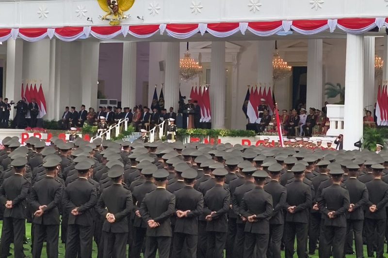 Presiden Prabowo Subianto menyampaikan pesan mendalam kepada para perwira remaja TNI dan Polri. Dalam sambutannya,