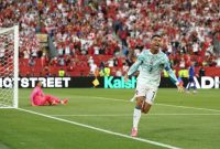 Timnas Portugal berhasil meraih kemenangan dramatis atas Kroasia dengan skor 2-1 dalam laga krusial fase grup.