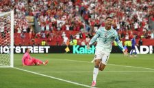 Timnas Portugal berhasil meraih kemenangan dramatis atas Kroasia dengan skor 2-1 dalam laga krusial fase grup.