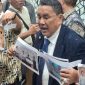 Pengacara kondang Hotman Paris Hutapea angkat bicara soal kasus yang menimpa Febrie Adriansyah,