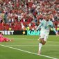 Timnas Portugal berhasil meraih kemenangan dramatis atas Kroasia dengan skor 2-1 dalam laga krusial fase grup.
