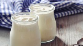 Yogurt sering dianggap sebagai pilihan makanan sehat, termasuk untuk mendukung kesehatan jantung.