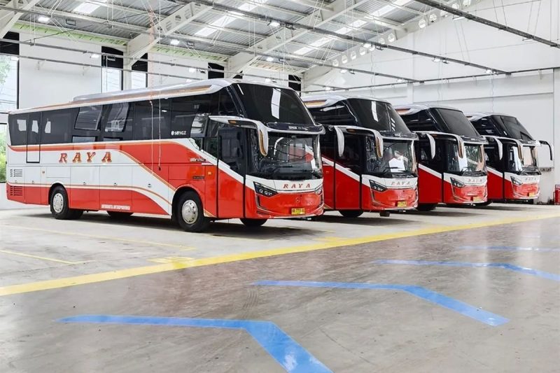 Solo termasuk salah satu trayek AKAP yang ramai dan kompetitif. Di segmen bus mewah,