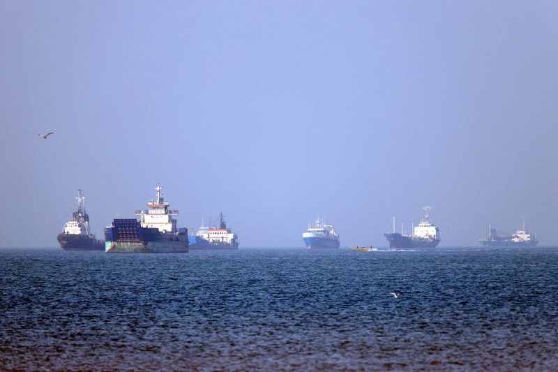 Amerika Serikat dinilai semakin mengandalkan tekanan ekonomi dan blokade laut untuk menekan Iran, alih-alih terus memperluas serangan militer.
