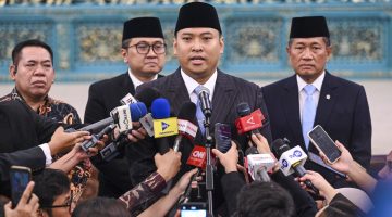 Badan Gizi Nasional (BGN) resmi menutup secara permanen sebanyak 833 dapur Satuan Pelayanan Pemenuhan Gizi (SPPG) yang menjadi mitra Program Makan Bergizi Gratis (MBG).