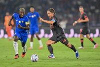 Kekalahan telak 0-3 AC Milan dari Chelsea di Stadion Gelora Bung Karno, Jakarta, pada Sabtu (8/8/2026), menjadi sorotan media Italia.