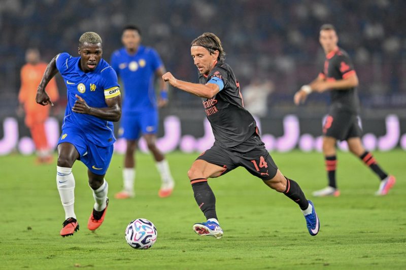 Kekalahan telak 0-3 AC Milan dari Chelsea di Stadion Gelora Bung Karno, Jakarta, pada Sabtu (8/8/2026), menjadi sorotan media Italia.