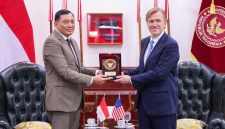 Menteri Pertahanan RI Sjafrie Sjamsoeddin menerima kunjungan US Under Secretary of War for Policy, Elbridge A. Colby,