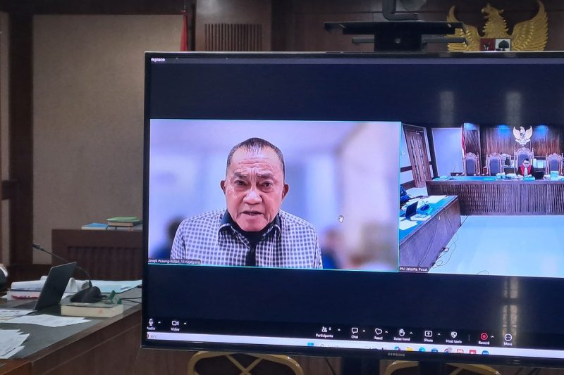 Mantan Wakil Kepala Badan Gizi Nasional (BGN) Lodewyk Pusung mengungkap rangkaian peristiwa yang dialaminya menjelang pencopotan jabatan dan penangkapan oleh Kejaksaan Agung (Kejagung).