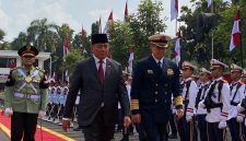 Menteri Pertahanan RI Sjafrie Sjamsoeddin menerima kunjungan kehormatan Menteri Pertahanan China Laksamana Dong Jun di Kantor Kementerian Pertahanan (Kemhan),